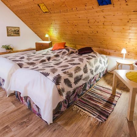 Ubytovani Hrusice Exteriör bild