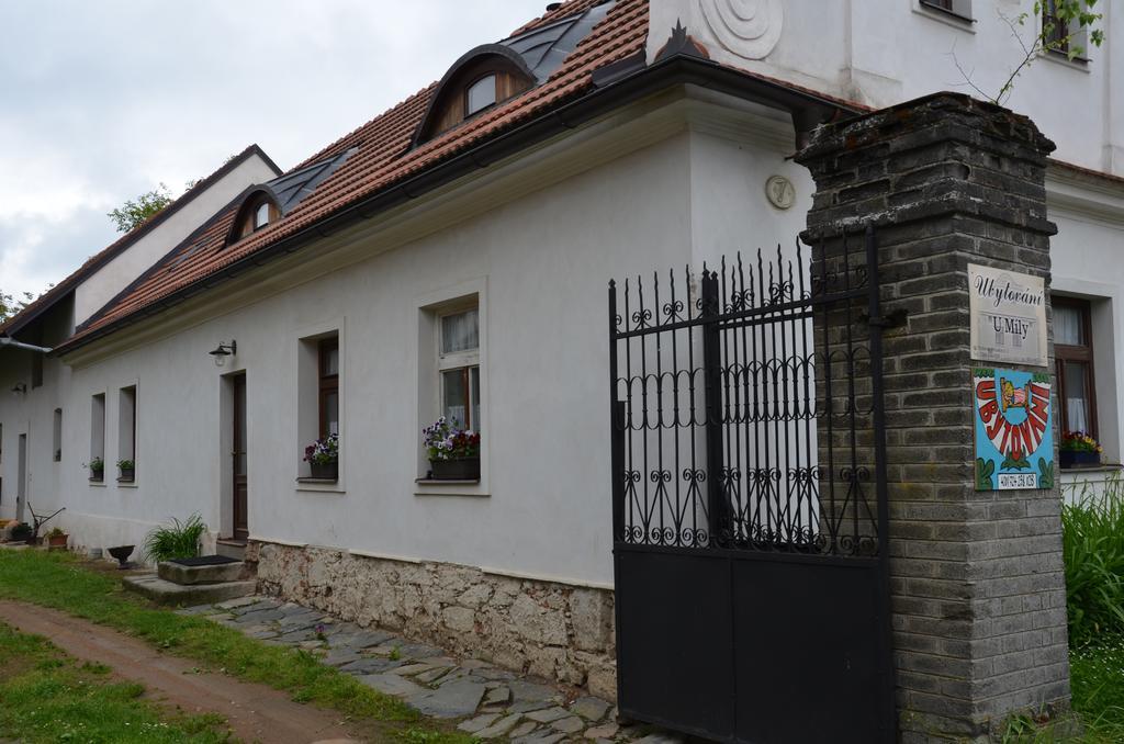 Ubytovani Hrusice Exteriör bild