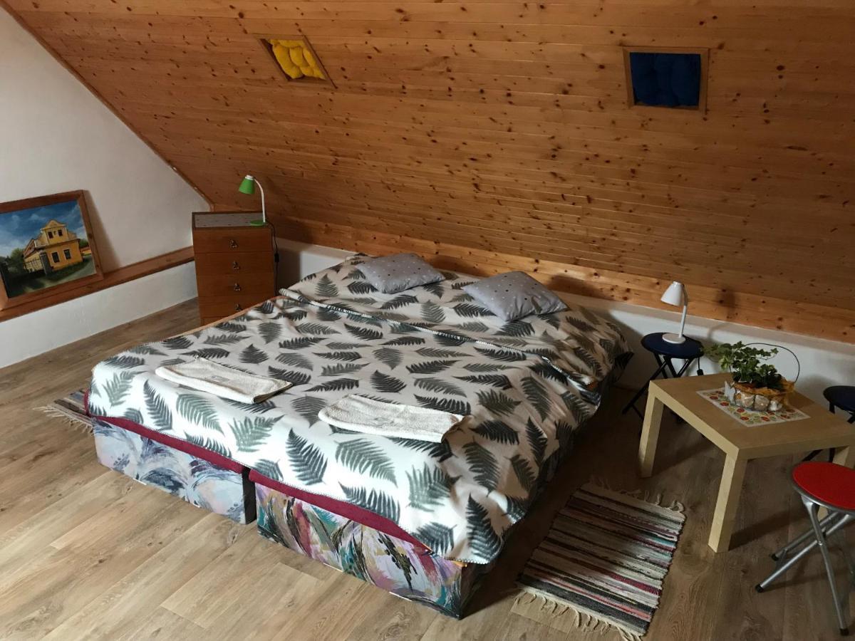 Ubytovani Hrusice Exteriör bild